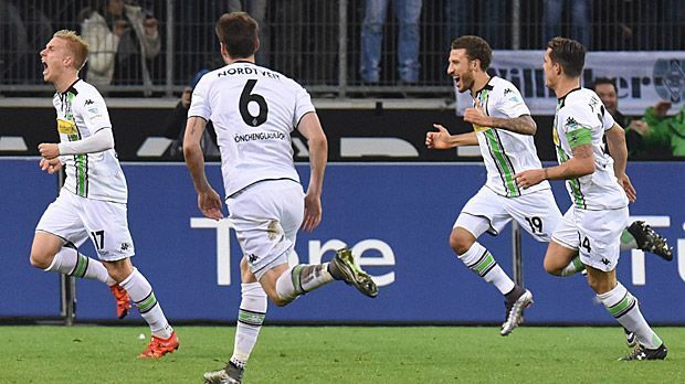 
                <strong>Einzelkritik Borussia Mönchengladbach gegen Bayern München</strong><br>
                Evergreen im Borussia-Park: Am 15. Spieltag empfängt Mönchengladbach den Rekordmeister und Spitzenreiter Bayern München. Während die Gäste die Liga nach Belieben dominieren, blühen die Gladbacher unter Trainer Andre Schubert wieder auf und nehmen Kurs auf die Champions League. Die ran.de-Einzelkritik zum Top-Spiel.
              