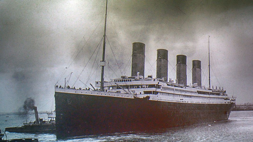 Erneut beabsichtigt ein Milliardär, zum Wrack der Titanic mit einem U-Boot zu tauchen.