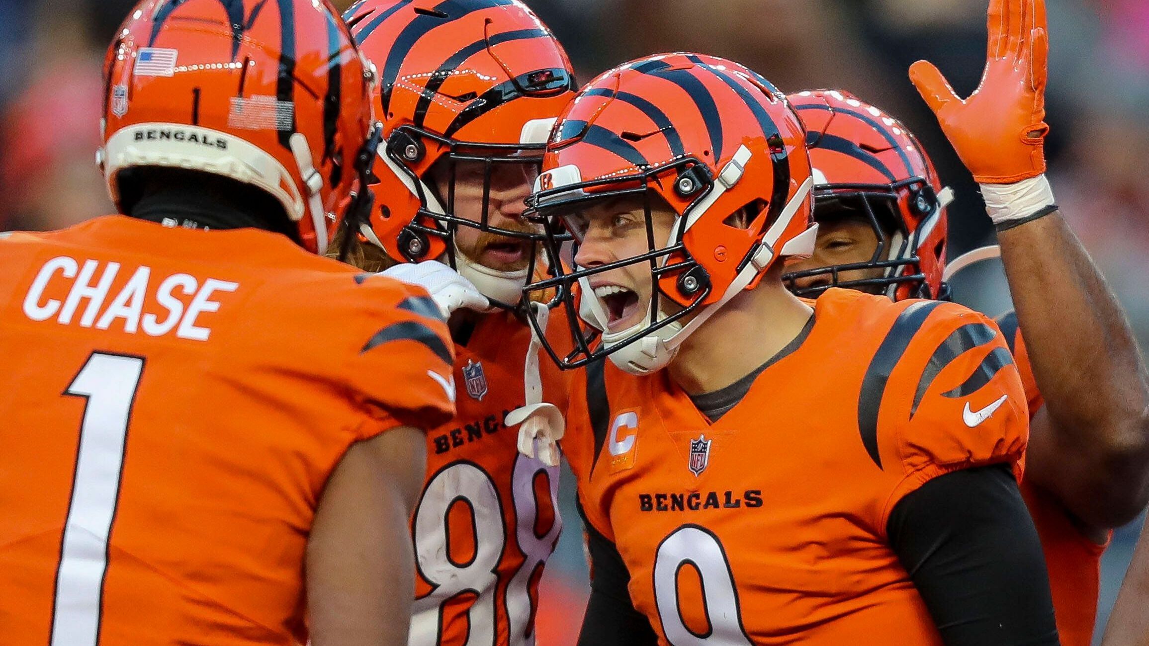 <strong>Cincinnati Bengals at Cleveland Browns - Tipp: Bengals&nbsp;</strong><br>Es sieht so aus, als würde Joe Burrow zum Saisonstart gegen die Browns wieder fit sein. Die Browns sind eine talentierte Mannschaft, doch die Bengals gelten erneut als Top-Kandidat auf den Super Bowl. Unser Tipp: Auch wenn Burrow gegen den Division-Rivalen aus Cleveland bisher erst eines von fünf Spielen gewann, starten die Bengals mit einem Sieg in die neue Saison.