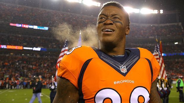 
                <strong>Demaryius Thomas</strong><br>
                Auch Demaryius Thomas lässt eine Franchise-Legende seines Teams hinter sich. Der Wide Receiver überholt Rod Smith (49 Receptions) und steht nun an Rang eins der Postseason-Receptions-Liste seines Teams mit 50 Receptions.
              