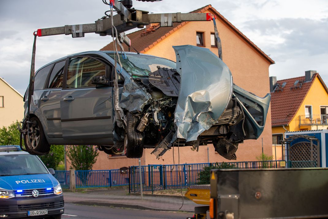 Hunderttausende Autofahrer:innen müssen ab jetzt mit teureren Kfz-Versicherungen rechnen. (Symbolbild)