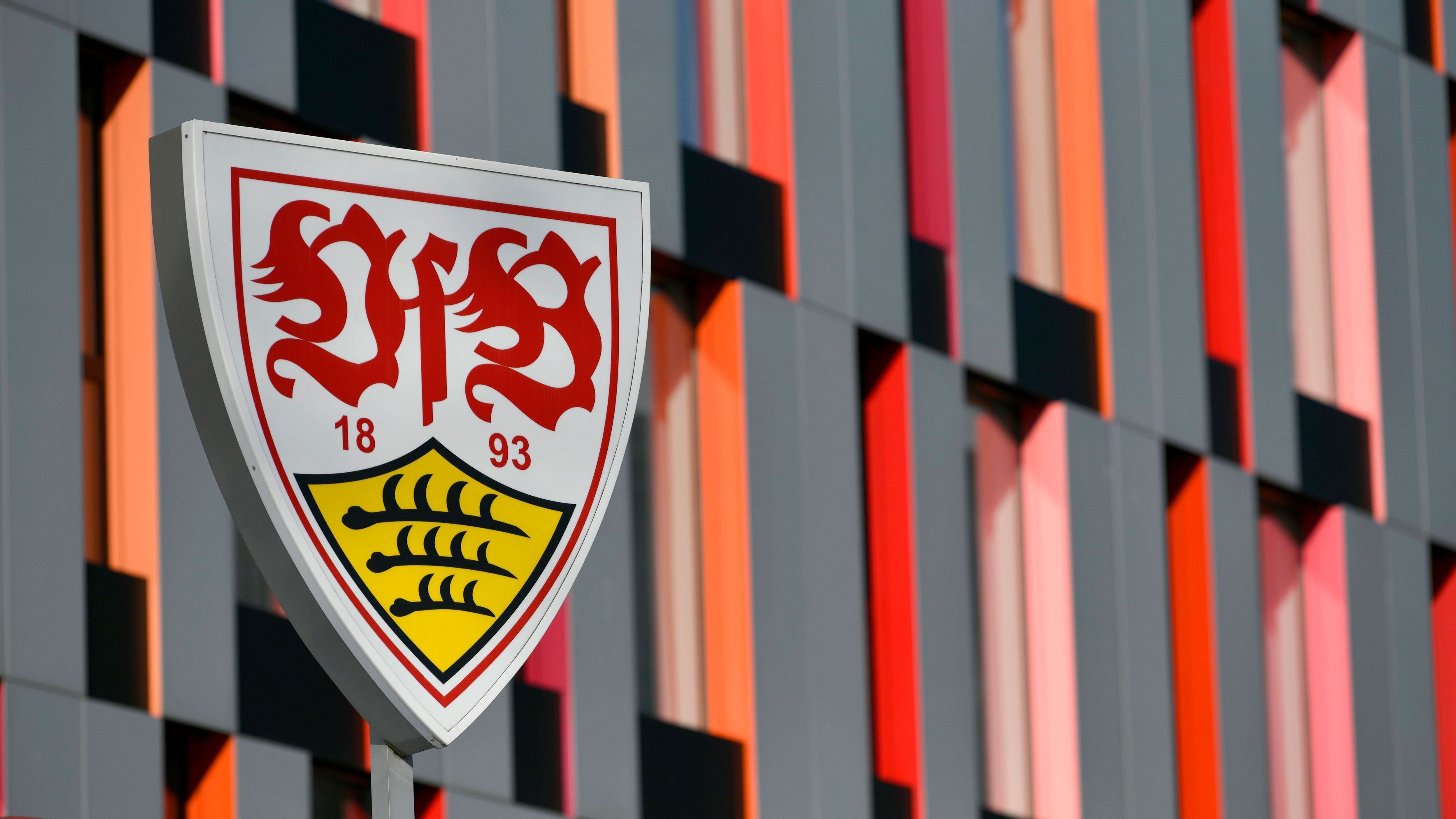 
                <strong>Platz 12 (geteilt): VfB Stuttgart</strong><br>
                Gesamtpunktzahl: 31 -Facebook: 9 Punkte, Instagram: 8 Punkte, YouTube: 6,5 Punkte, Twitter: 7,5 Punkte -Der VfB sichert sich nach der Zweitliga-Saison im vergangenen Jahr einen guten Platz im Mittelfeld. 
              