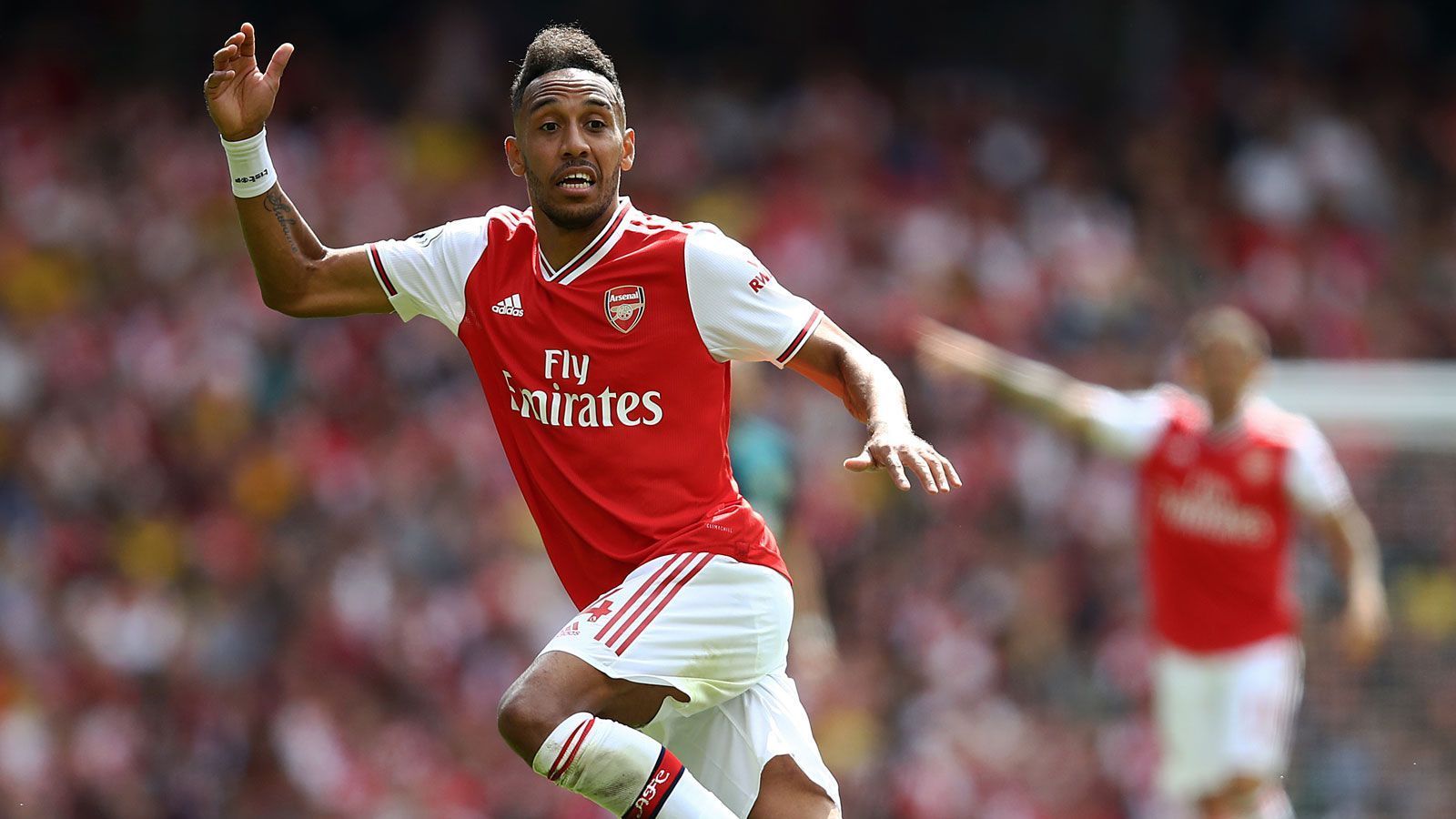 
                <strong>Pierre-Emerick Aubameyang</strong><br>
                2013-2018: Borussia DortmundSeit 2018 beim FC Arsenal
              