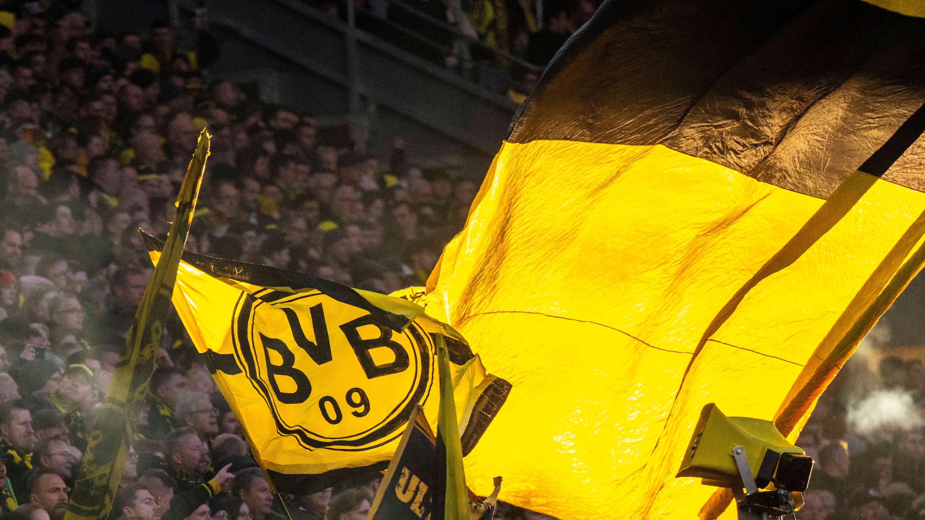 <strong>3. Platz (geteilt): Borussia Dortmund - 1.923 Spiele</strong><br>Siege: 880<br>Unentschieden: 480<br>Niederlagen: 563