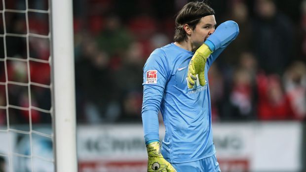 
                <strong>Marwin Hitz (FC Augsburg)</strong><br>
                Alter: 29 JahrePosition: TorwartBL-Erfahrung: 122 Spiele/ein Tor für den FC Augsburg und VfL WolfsburgTitel auf Vereinsebene (in Deutschland): Ein Mal deutscher Meister
              