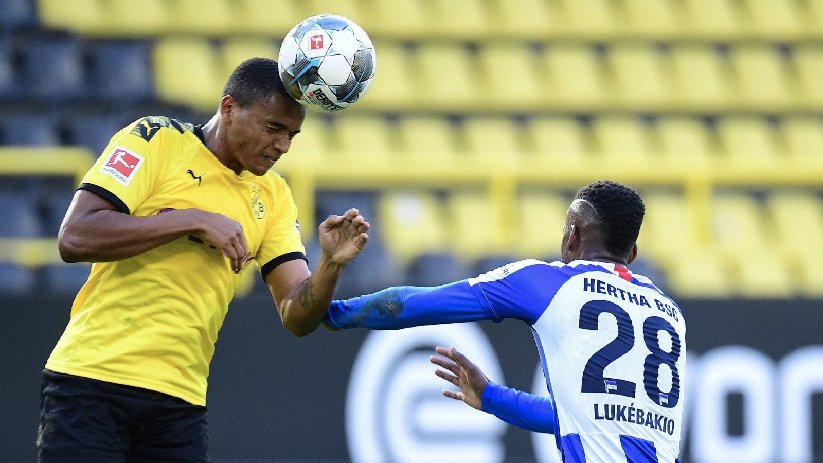 
                <strong>Manuel Akanji </strong><br>
                Der Verteidiger sorgte unter der Woche wegen eines Friseurbesuchs ohne Gesichtsmaske für negative Schlagzeilen und bekam eine Geldstrafe aufgedrückt. Akanji ist eine treibende Kraft im Aufbauspiel. Besonders stark: Sein Sahne-Pass auf Julian Brandt in der ersten Halbzeit. Auch sein Zweikampfverhalten fällt positiv auf. ran-Note: 2
              