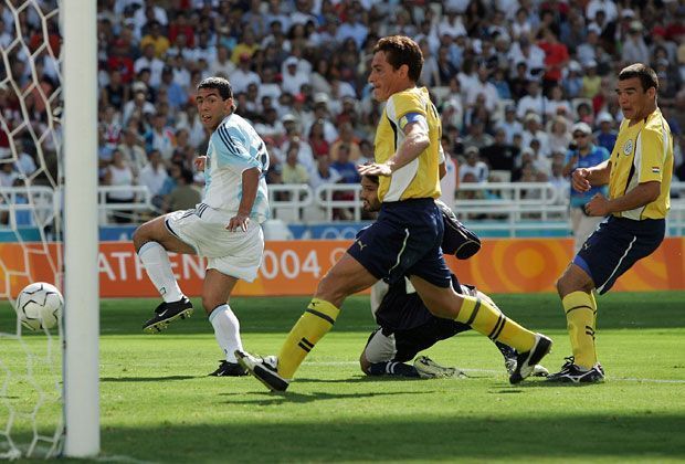 
                <strong>Carlos Tevez</strong><br>
                Carlos Tevez war 2004 der große Star in Athen. Der Argentinier erzielte acht Treffer - die meisten bei Olympia seit den 70er-Jahren.
              