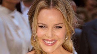 Profile image - Abbie Cornish