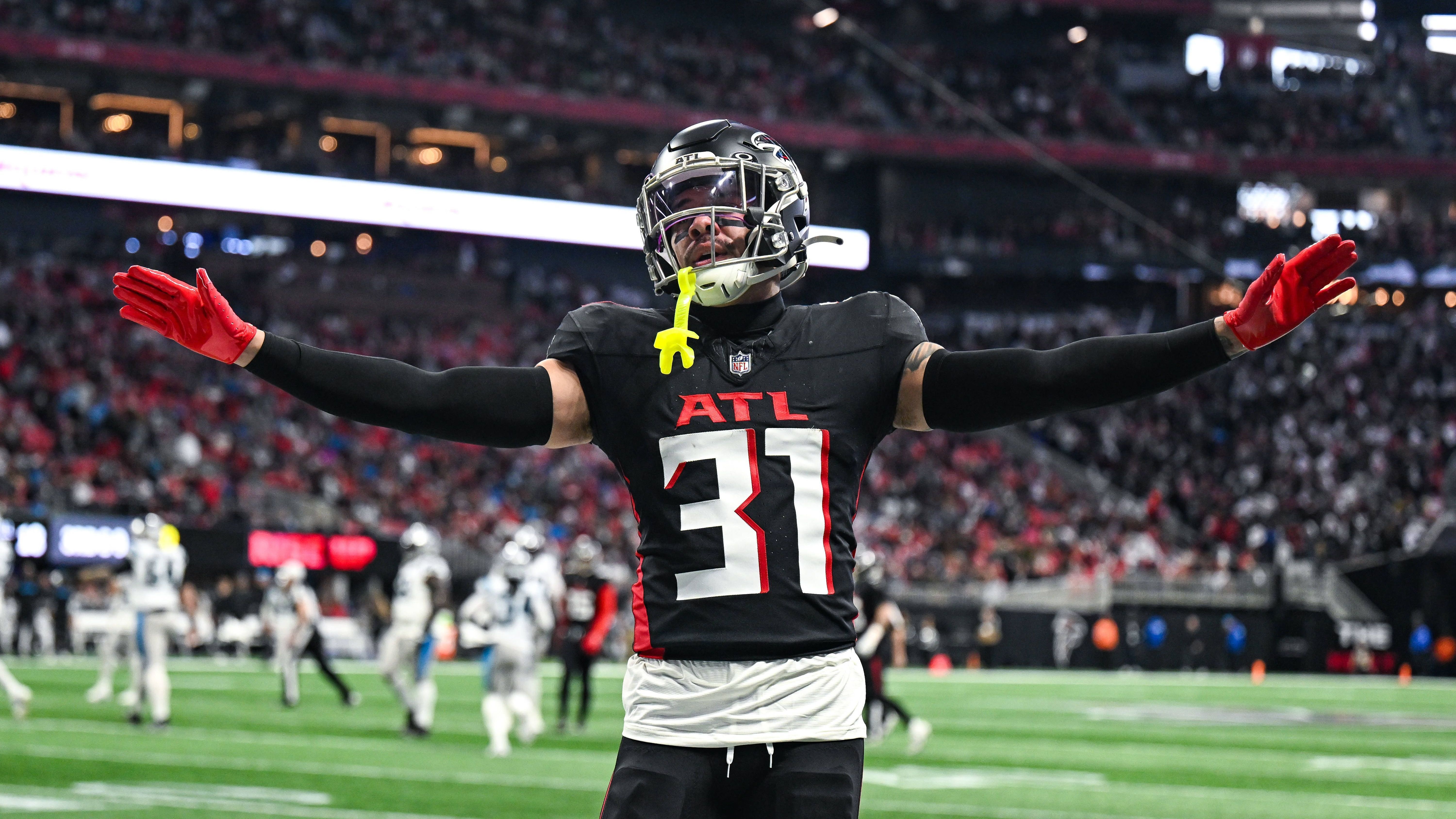 <strong>Justin Simmons (Free Agent)</strong><br>... Der ehemalige Safety der Atlanta Falcons und Denver Broncos kennt zudem Defensive Coordinator Vic Fangio bestens. Er war sein Head Coach in Denver. So wie Christian Parker, der jetzt Defensive Back Coach bei den Eagles ist und auch bei den Broncos war. "Ich würde gerne wieder mit ihnen zusammenarbeiten," sagte der 31-Jährige im Podcast "Talkin' Ball".