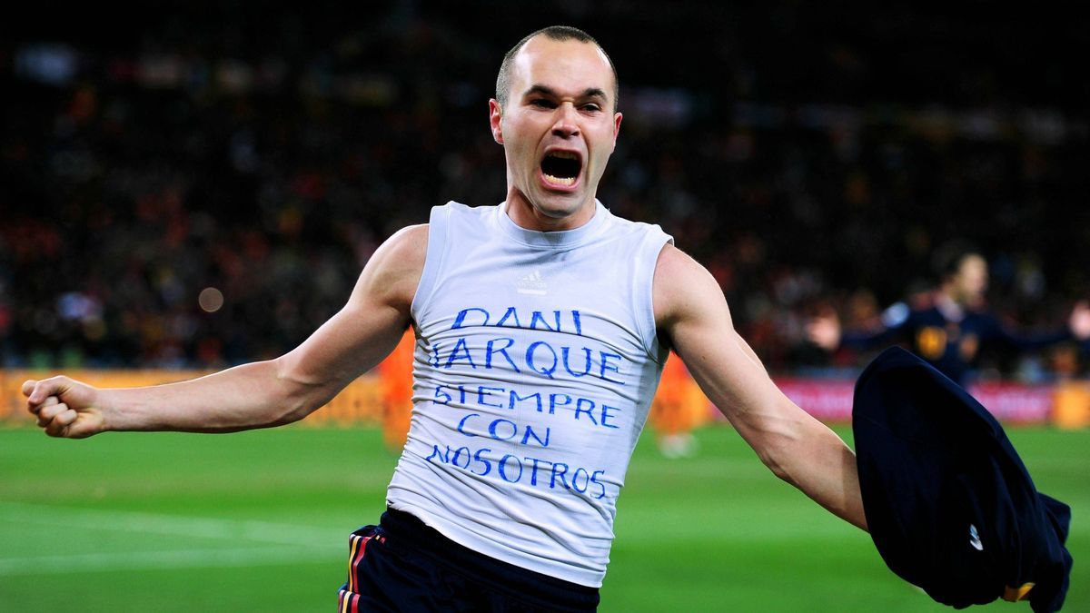 Netherlands v Spain: 2010 FIFA World Cup Final JOHANNESBURG, SOUTH AFRICA - JULY 11: Andres Iniesta of Spain celebrates scoring his side s first goal during the 2010 FIFA World Cup South Africa Fin...