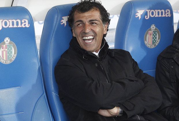 
                <strong>Miguel Angel Nadal</strong><br>
                In der spanischen Liga bestritt Nadal insgesamt 477 Spiele - die meisten für den FC Barcelona. Zuletzt war er aber öfter auf dem Tennisplatz zu sehen - bei seinem nicht weniger bekannten Neffen Rafael Nadal.
              