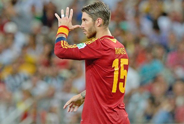 
                <strong>Im Fokus: Sergio Ramos</strong><br>
                Sergio Ramos spielt derzeit auf allerhöchstem Niveau. Mit 28 Jahren zählt der Innenverteidiger zu den Erfolgsgaranten seines Klubs Real Madrid. Auch bei der WM wird der Abwehrchef eine besondere Rolle beim Welt- und Europameister einnehmen.
              