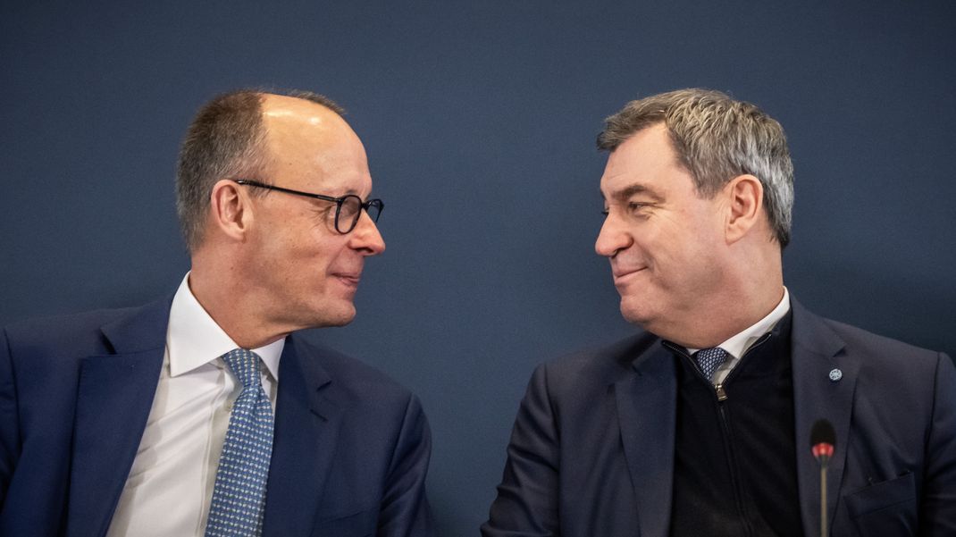 Der derzeit aussichtsreichste Kandidat auf die Kanzlerkandidatur der Union (links) und Markus Söder, Ministerpräsident von Bayern.