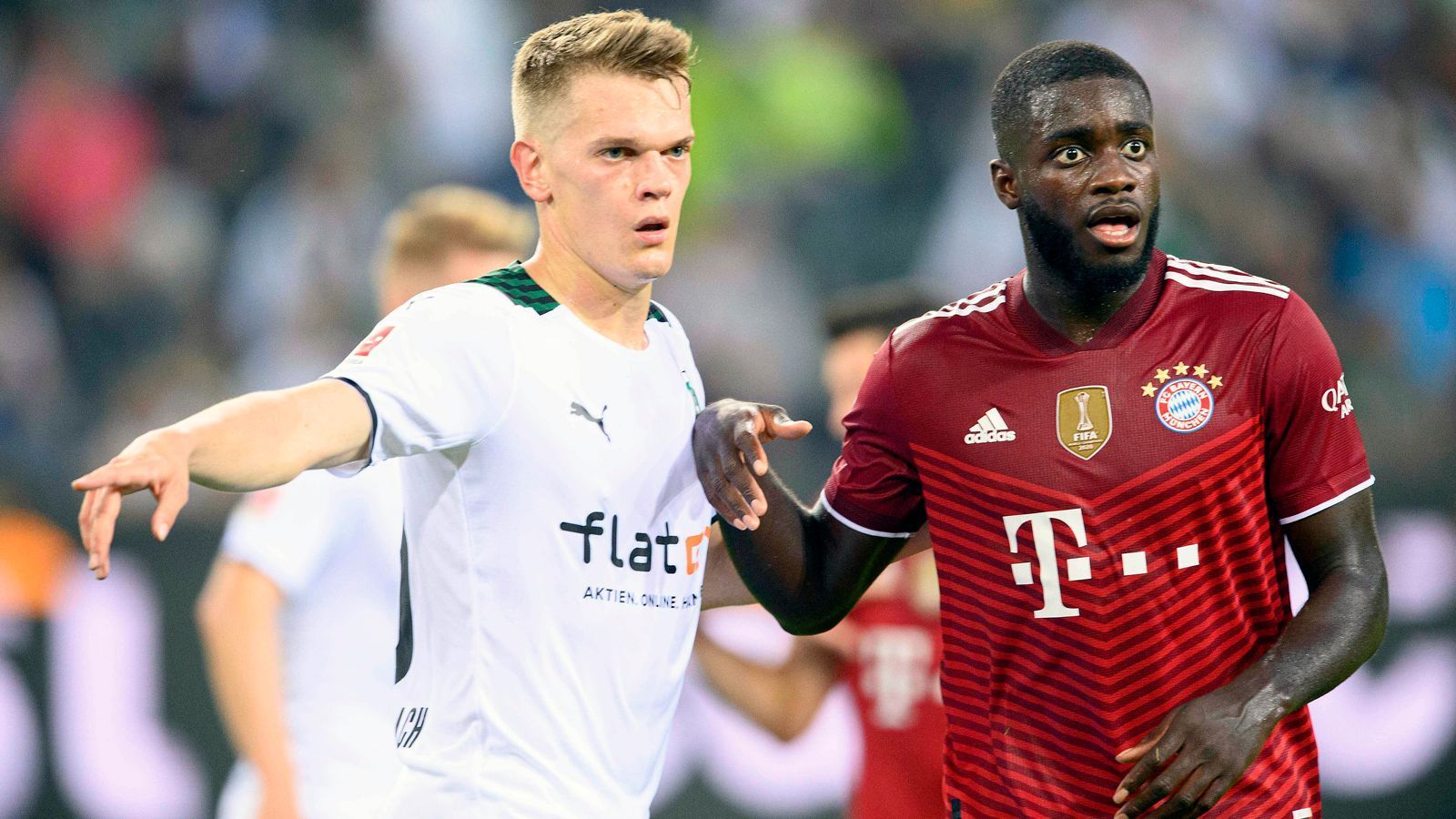 
                <strong>Dayot Upamecano</strong><br>
                Steht komplett neben sich und verschuldet gleich mehrere Gegentreffer. Hat Glück, dass Hofmann und Stindl die Gladbacher Führung nach kapitalen Böcken des Franzosen nicht schon früher erhöhen (10./11.). Beim 0:4 erneut mit unerklärlichem Aussetzer. Wird nach 54 Minuten durch Süle ersetzt. Man muss sich fragen, warum die Bayern-Trainer ihn nicht bereits viel früher vom Platz nehmen. Eindeutig schwächster Spieler auf dem Feld.ran-Note: 6
              