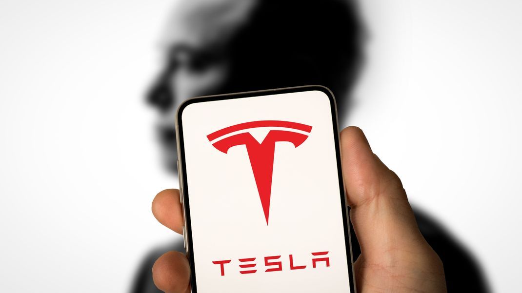 Die Quartalszahlen an der Börse sehen für den Elektroautomobil-Konzern Tesla zurzeit nicht ganz so rosig aus. (Symbolbild)