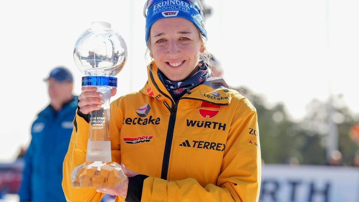 Franziska Preuß mit der großen Kristallkugel