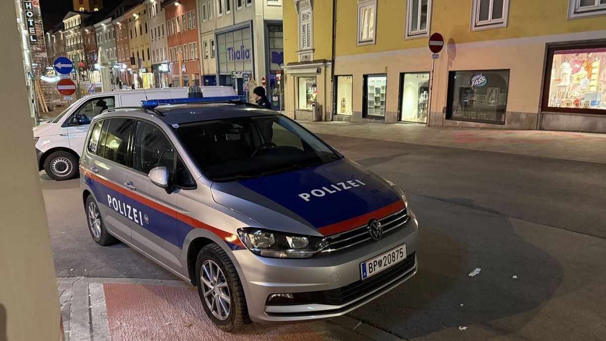 Mann attackiert Passanten in Österreich