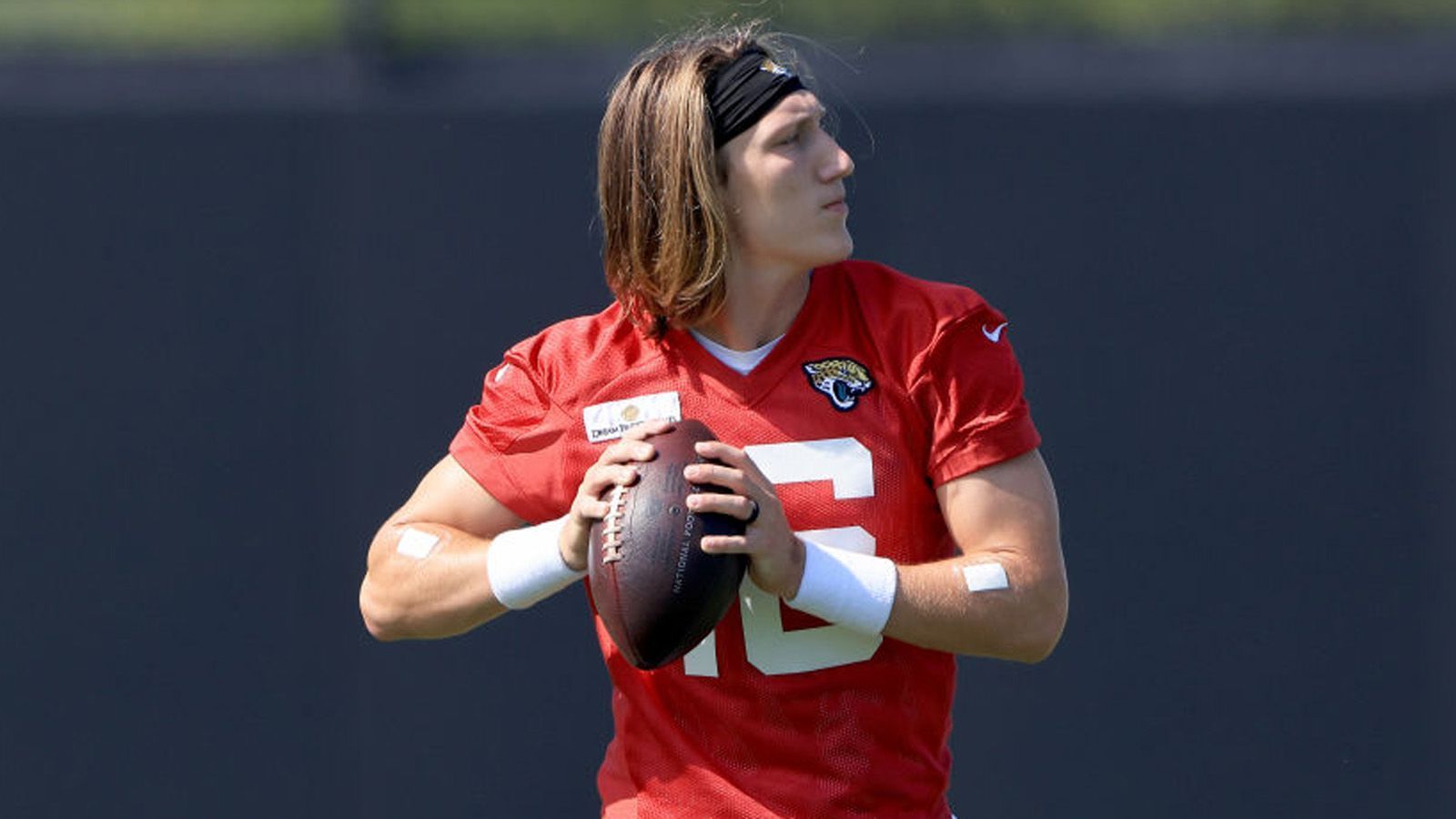 
                <strong>Platz 2: Trevor Lawrence (Quarterback, Jacksonville Jaguars) </strong><br>
                Spielstärke: 78
              