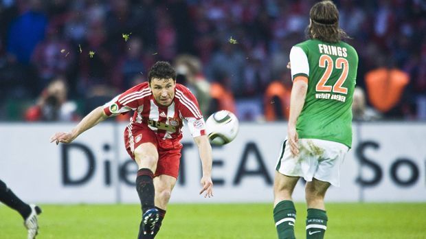 
                <strong>Werder verliert Pokalfinale 2010</strong><br>
                Lange begegneten sich Werder Bremen und Bayern München in der Bundesliga auf Augenhöhe. Das letzte Duell um einen Titel gab es im DFB-Pokalfinale 2010. Schon damals waren die Kräfteverhältnisse zwischen dem Rekordmeister und dem Weserklub aber klar verteilt: Der FC Bayern schnappte sich den Pott nach einem 4:0-Sieg. 
              