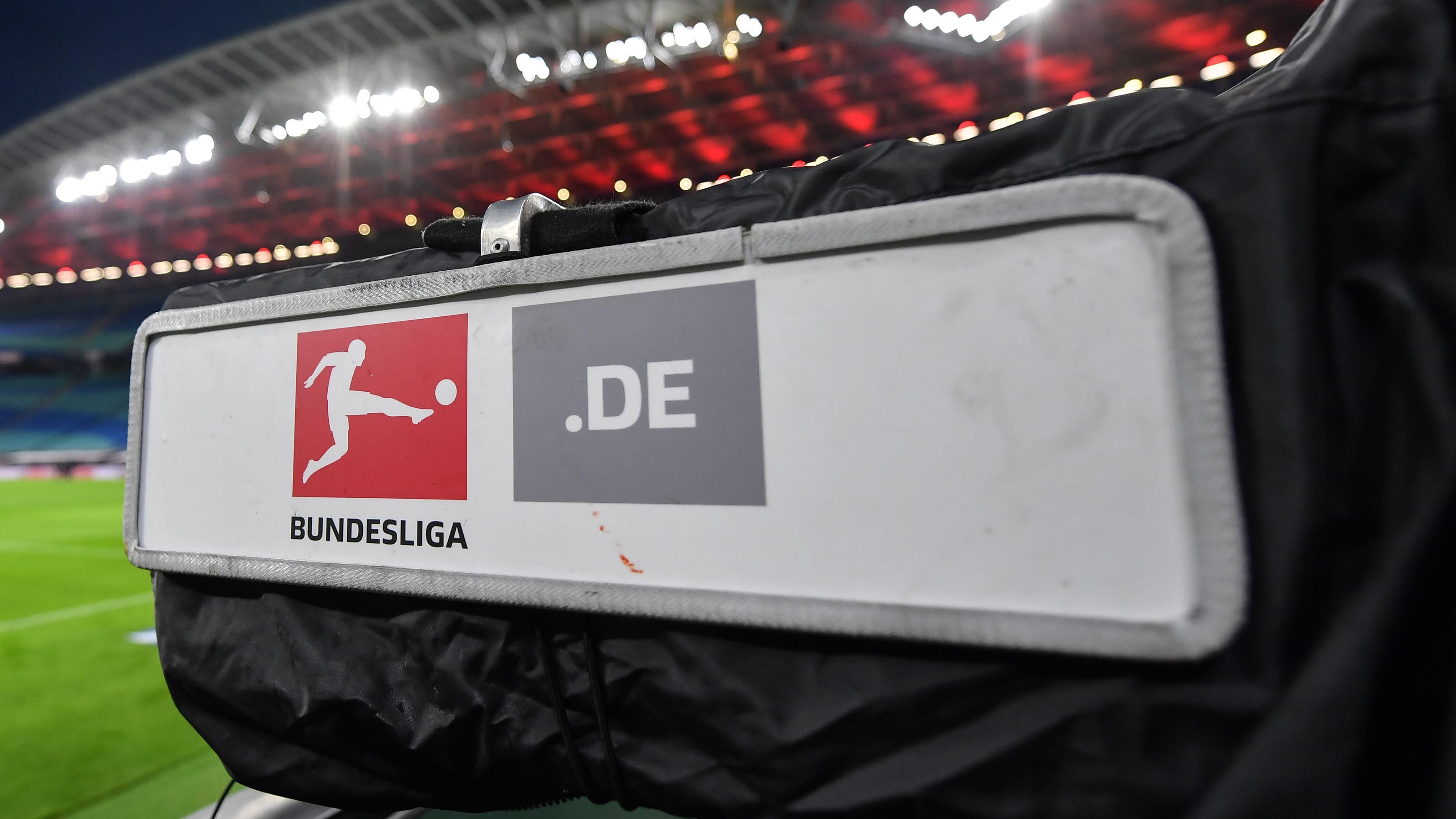 
                <strong>Bundesliga Vereins-Marktwerte</strong><br>
                Bis zum 31. Januar waren die Bundesliga Teams wieder fleißig auf dem Transfermarkt unterwegs. Insgesamt besitzt die Bundesliga nun einen Marktwert von 4,29 Milliarden Euro. Doch wie viel ist der Kader der einzelnen Teams wert? ran zeigt es euch [Quelle: transfermarkt.de, Stand 08.02.23)
              