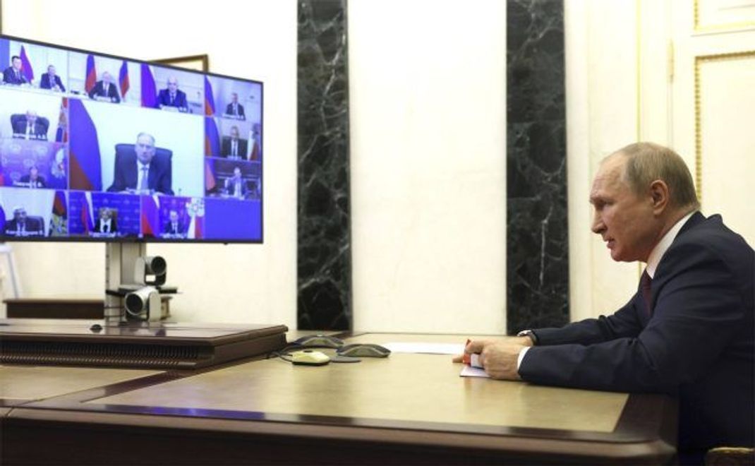 Am 29. September 2022 leitete der russische Präsident Wladimir Putin eine Videokonferenz-Sitzung der ständigen Mitglieder des Sicherheitsrats im Kreml von Moskau aus.