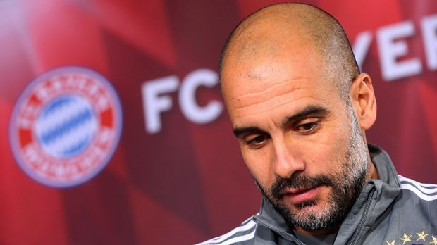 
                <strong>FC Bayern München - zwölf Trainer</strong><br>
                FC Bayern München - 12 Trainer: Beim deutschen Rekordmeister setzt man in Trainerfragen auf Kontinuität und zweite Chancen. So durften sich seit 1996 mit Giovanni Trapattoni, Jupp Heynckes und Ottmar Hitzfeld gleich drei Trainer zwei Mal auf der Bayern-Bank versuchen. Hitzfeld ist auch der Dauerbrenner unter den Bayern-Trainern der letzten 20 Jahre. Zunächst hielt er es 2191 Tage aus und kehrte nach einer längeren Auszeit noch einmal für etwas mehr als ein Jahr zurück, um erneut das nationale Double zu gewinnen.
              