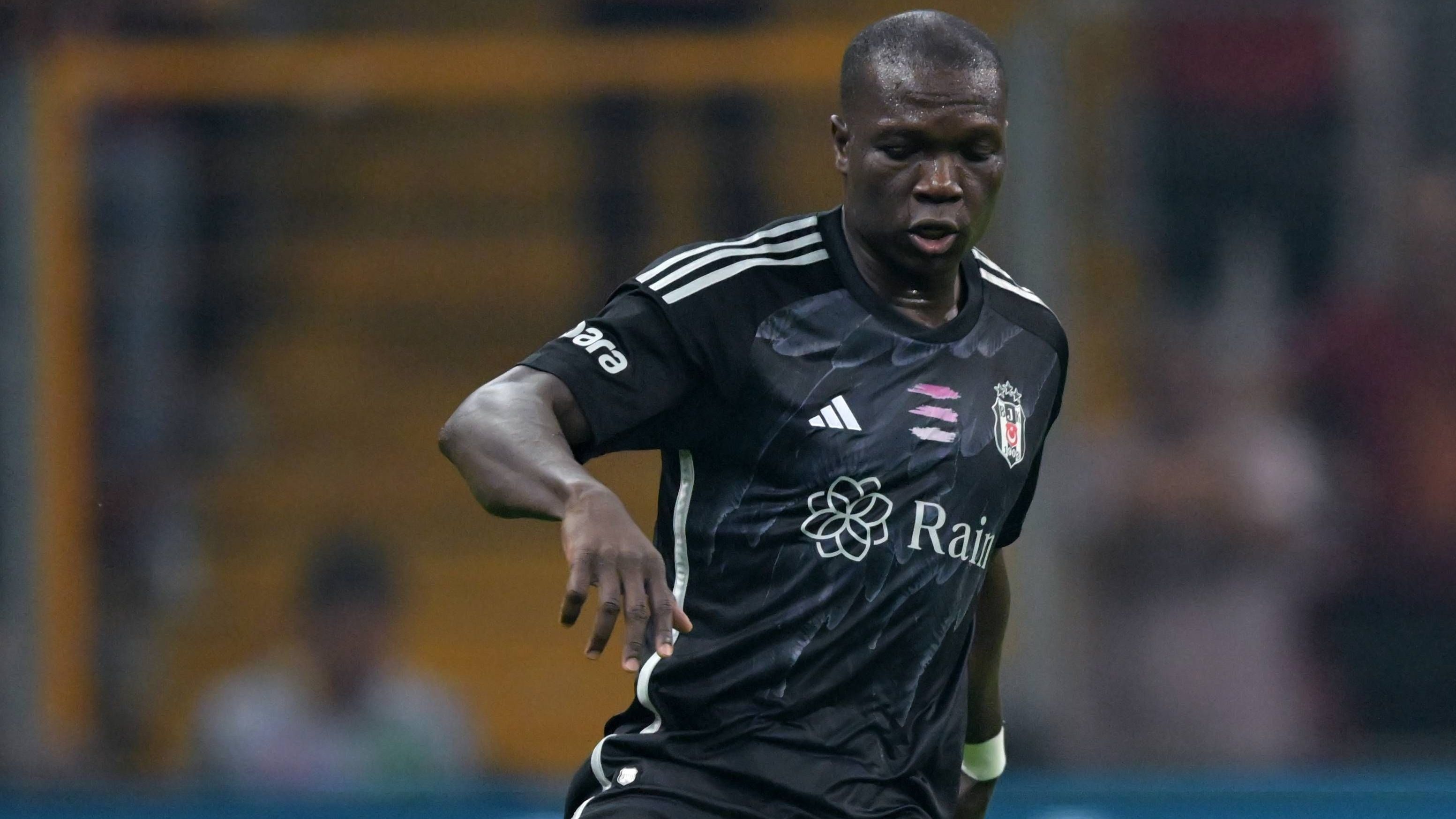 <strong>Vincent Aboubakar</strong><br><strong>Land:</strong> Kamerun<br><strong>Verein:</strong> Besiktas Istanbul (Türkei)<br><strong>Position:</strong> Mittelstürmer<br><strong>Alter:</strong>&nbsp;31 Jahre