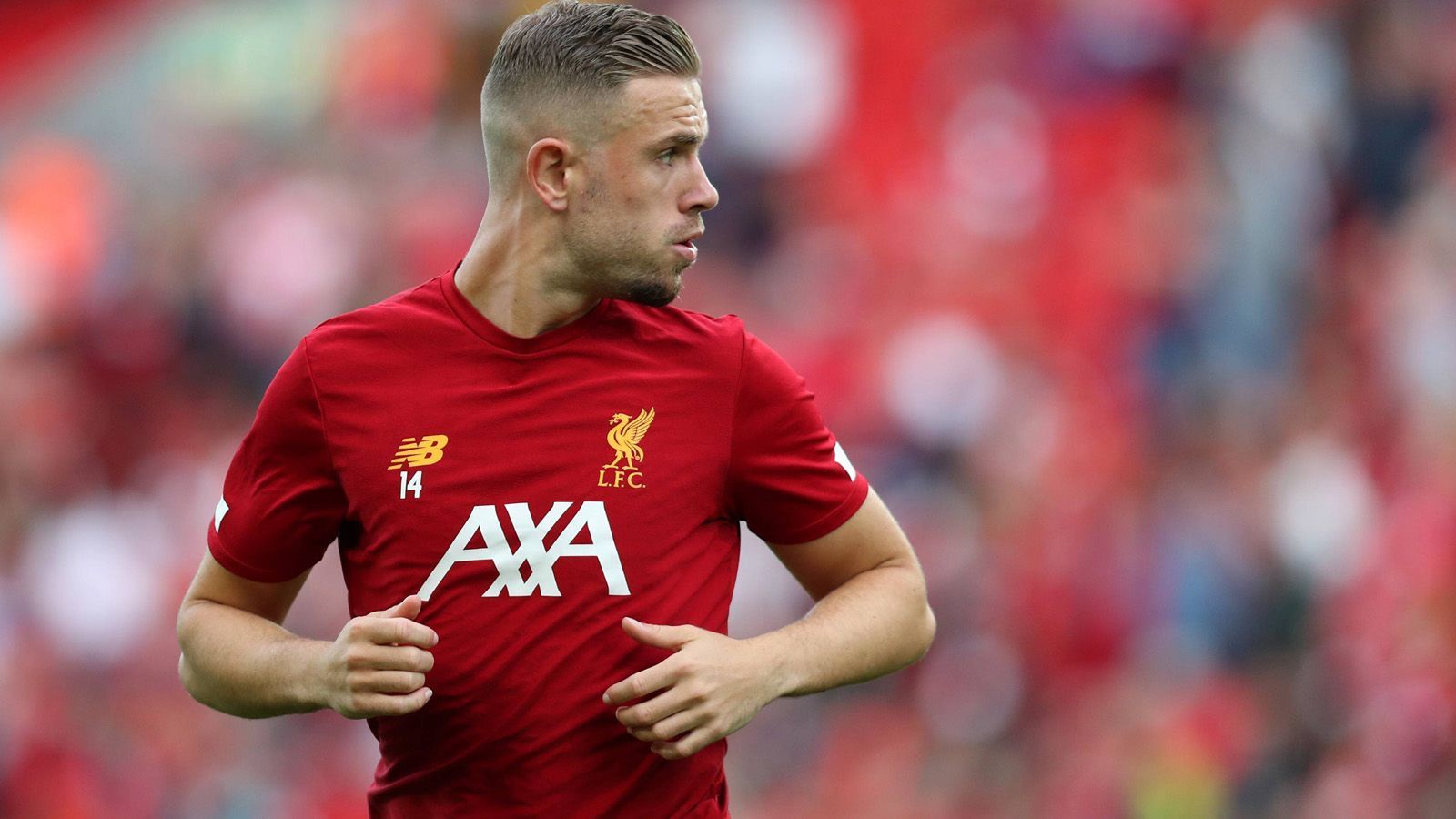 
                <strong>Jordan Henderson (FC Liverpool)</strong><br>
                Nicht nur als Balleroberer gefragt, Henderson leitet auch immer wieder Liverpools Angriffe ein. Kommt in der 52. Minute selbst zum Abschluss, sein abgefälschter Ball wird aber von Kepa gehalten. Zieht sich mit einem taktischen (und cleveren) Foul noch die Gelbe Karte. Ansonsten solide, nicht mehr, nicht weniger. ran-Note: 3
              