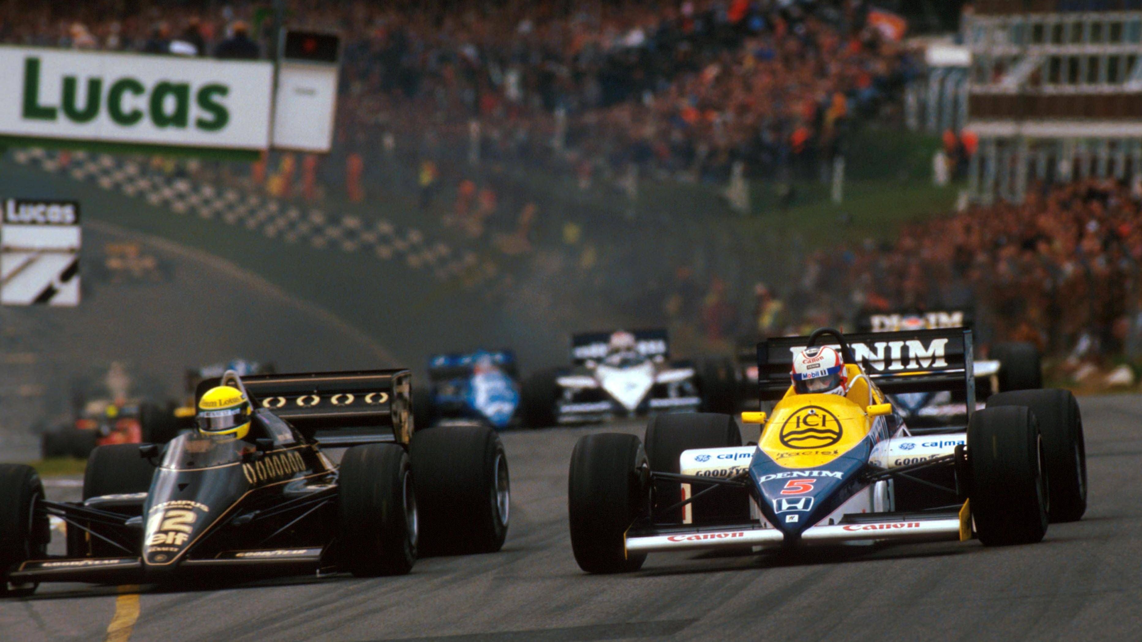 <strong>Brands Hatch<br></strong>Bis 1986 war Brands Hatch abwechselnd mit Silverstone im Rennkalender, zeitweise wurde in einem Jahr auf beiden Strecken gefahren. Die britische Strecke ist wohl eine der klassischsten Rennstrecken der Welt. Allerdings ist sie für die Geschwindigkeit und Größe heutiger Formel 1-Autos zu klein und nicht sicher genug.