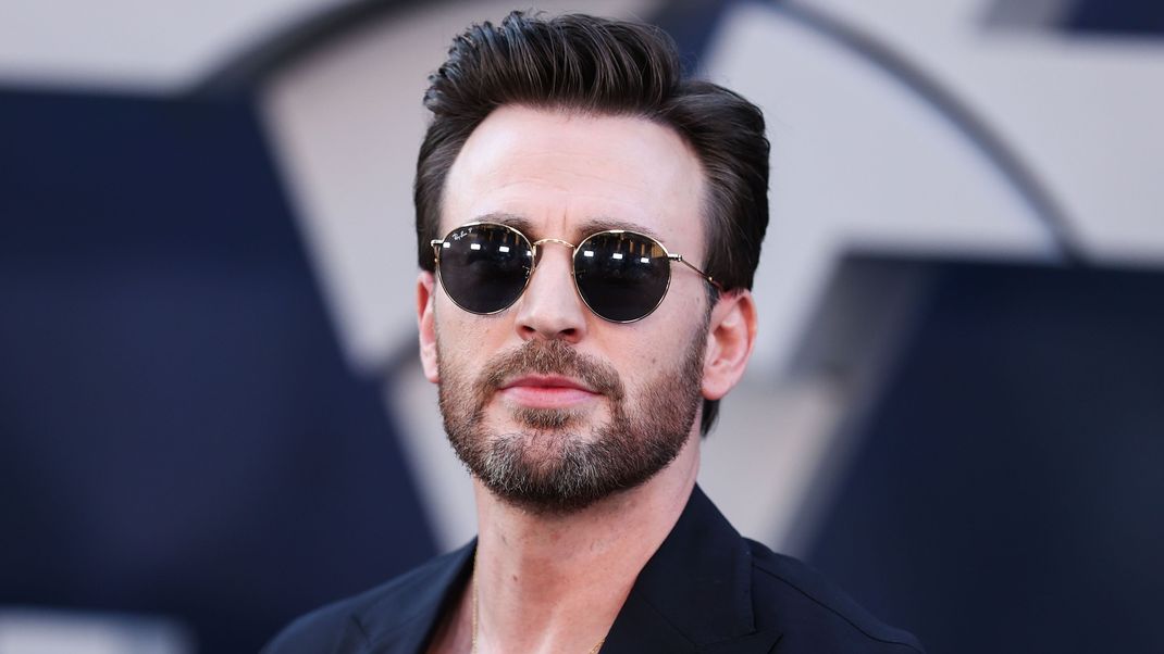 Der "Sexiest Man Alive" bei der Premiere des Netflix-Films "The Gray Man" im Juli 2022 in Los Angeles: Chris Evans.