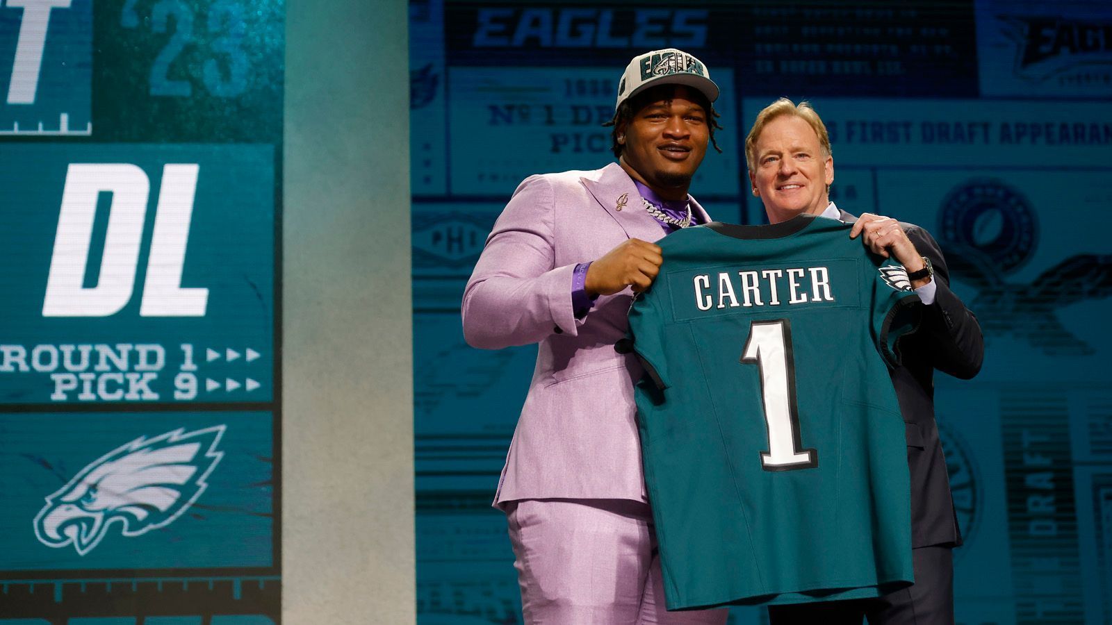 
                <strong>Draft-Pick 9: Philadelphia Eagles (via Carolina Panthers via Chicago Bears) - Jalen Carter, DT</strong><br>
                
              