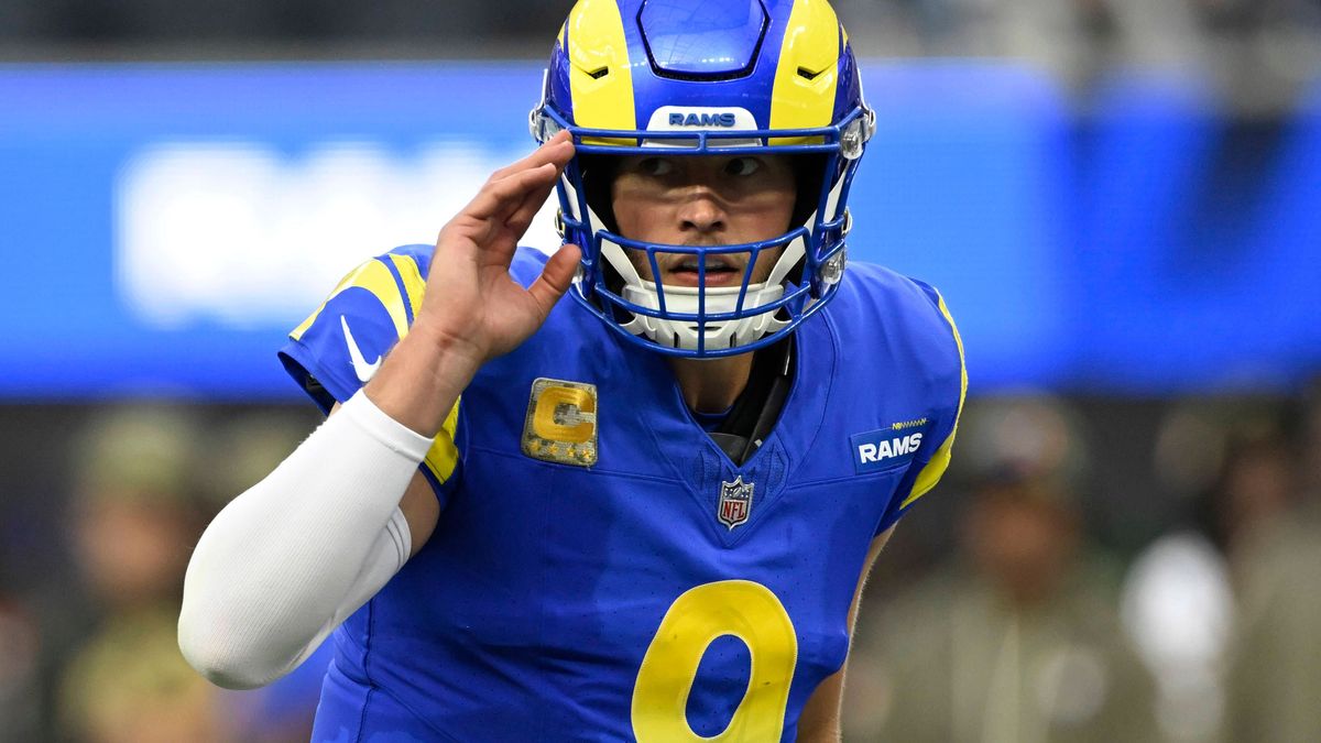 November 02, 2025 Los Angeles Rams quarterback Matthew Stafford (9) in action during an NFL, American Football Herren, USA game in Inglewood, California. Mandatory Photo Credit : CSM Inglewood Unit...