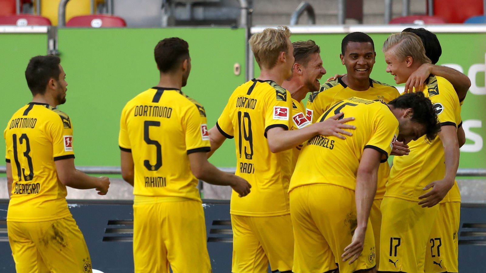 
                <strong>Platz 2: Borussia Dortmund (Bundesliga)</strong><br>
                 2,56 Punkte pro Spiel14 Spiele12 Siege, 2 Niederlagen
              