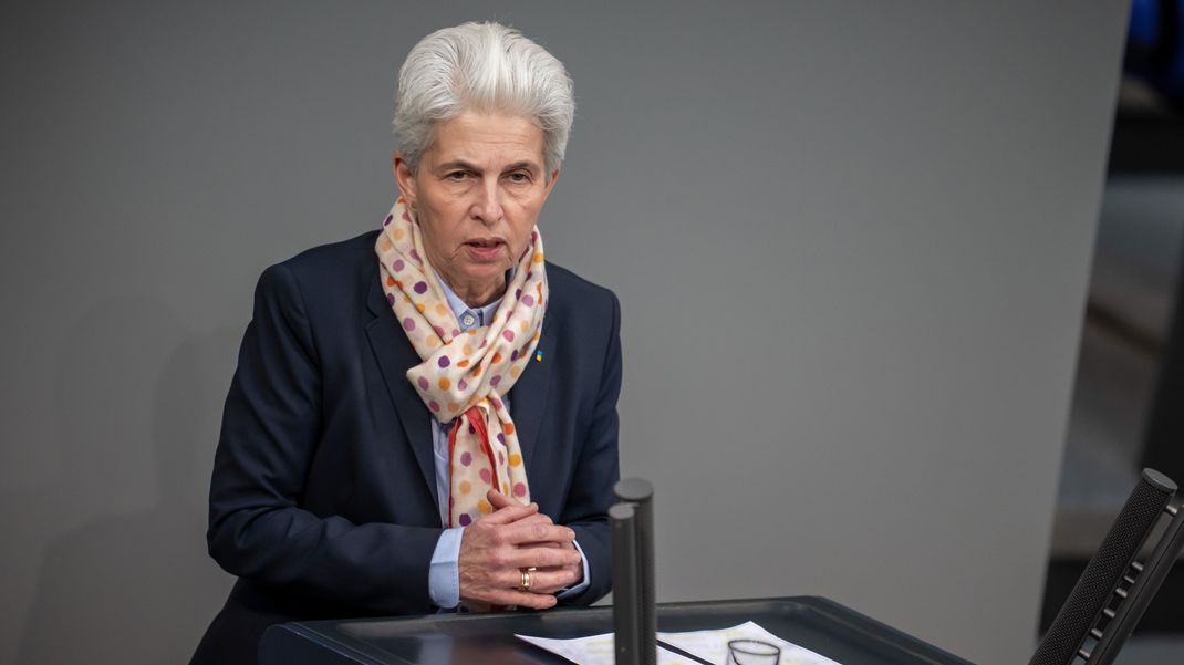 Marie-Agnes Strack-Zimmermann (FDP), Vorsitzende des Verteidigungsausschusses