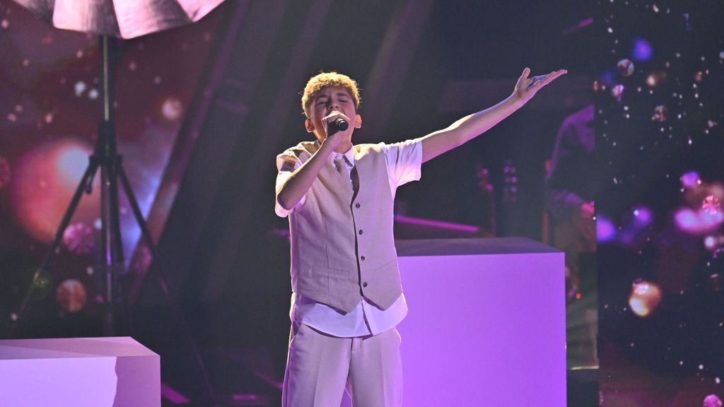 Neos Auftritt im "The Voice Kids"-Finale lässt die Coaches ungläubig zurück