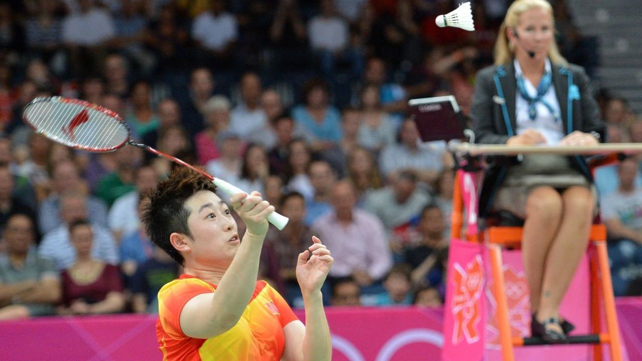 2012: Acht Spielerinnen aus China, Indonesien und Südkorea manipulierten das Badminton-Doppel, darunter auch die Chinesin Wang Xiaoli. Sie verloren absichtlich Vorrunden, indem sie schlecht spielten, um in den späteren K.O.-Runden leichtere Gegner zu bekommen. Alle wurden disqualifiziert.