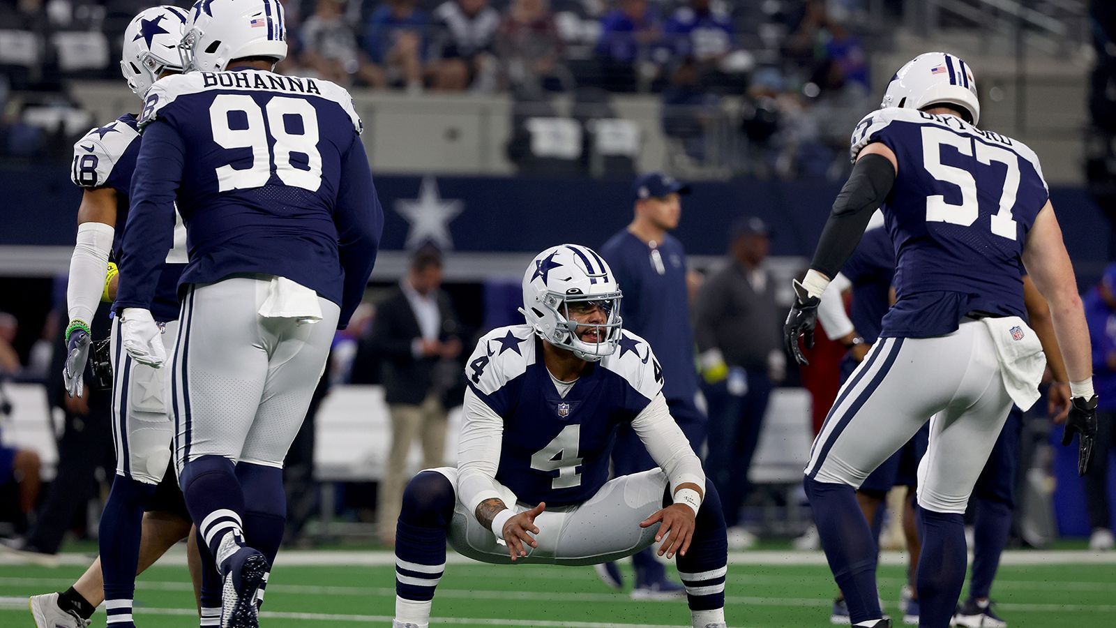 
                <strong>Dallas Cowboys Throwbacks 2022 (angelehnt an die 60er)</strong><br>
                Dazu zählte auch das Trikot der Dallas Cowboys, die immerhin die 2. Runde der Playoffs erreichten...
              