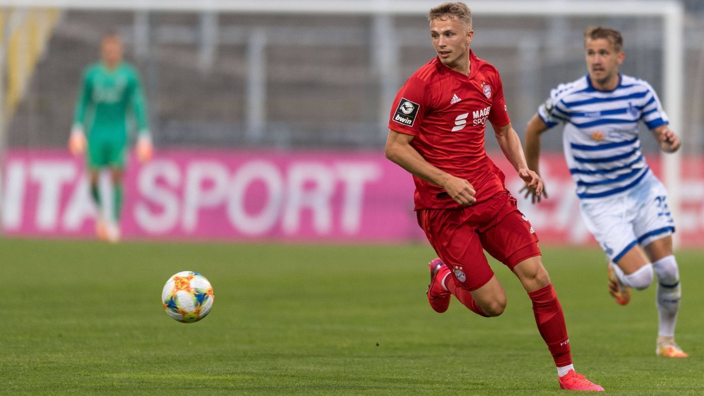 
                <strong>Jann-Fiete Arp</strong><br>
                Das einstige Mega-Talent vom HSV ist ablösefrei zurück in den Norden gewechselt, spielt künftig fest für Holstein Kiel in der 2. Bundesliga.
              