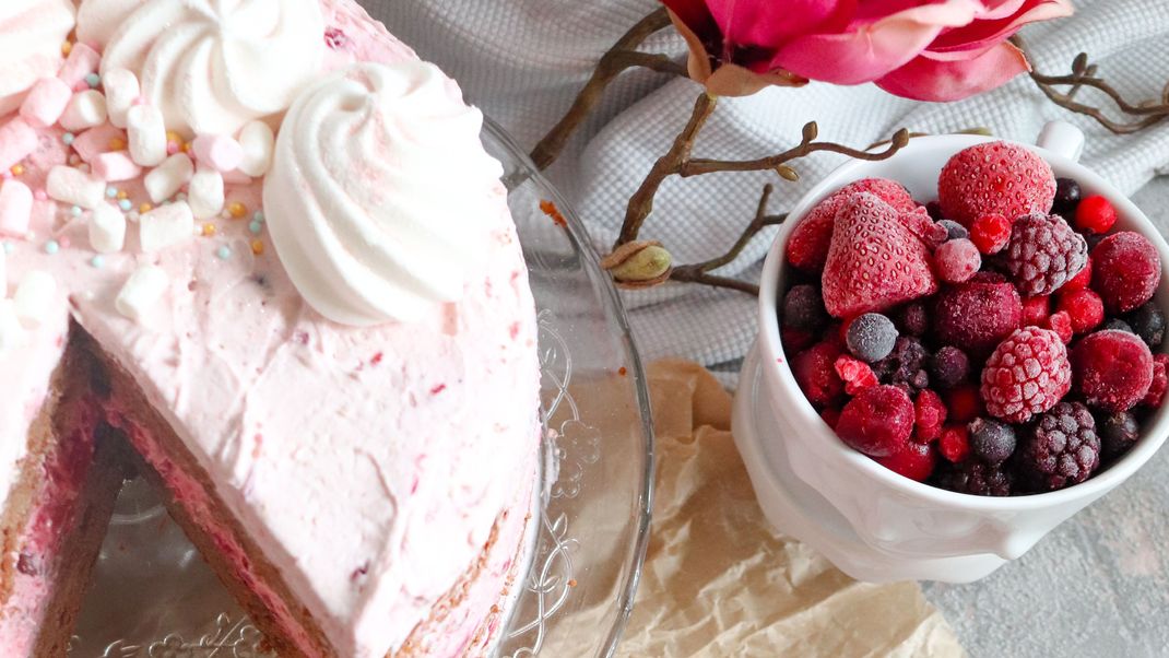 Mokka-Beeren-Torte, gebacken von "Das große Backen"-Gewinnerin Monika Nagl