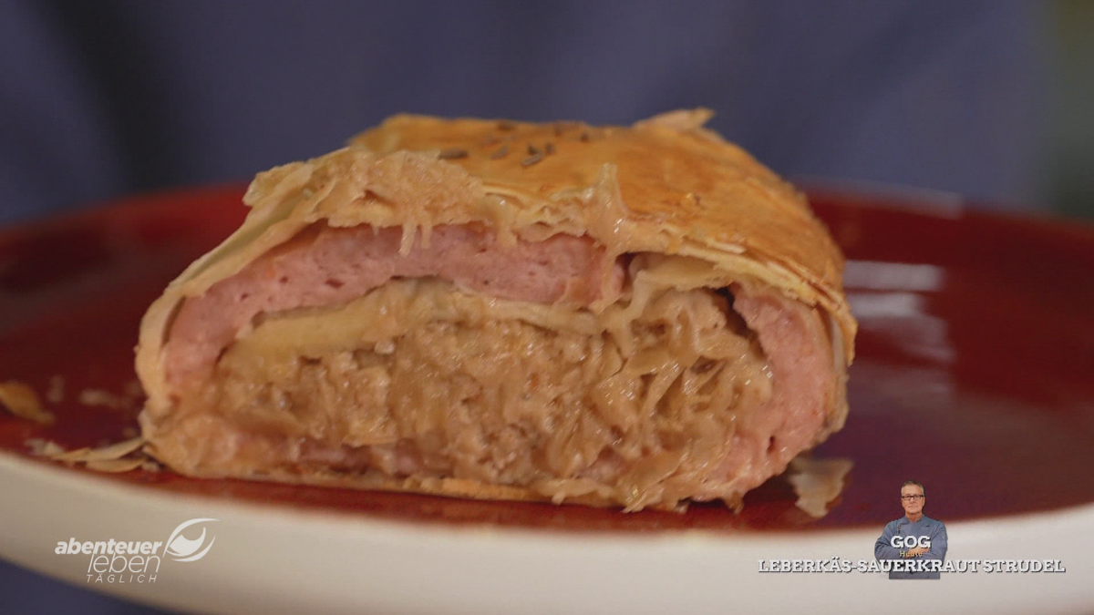 Süßer Leberkäs-Sauerkraut Strudel 