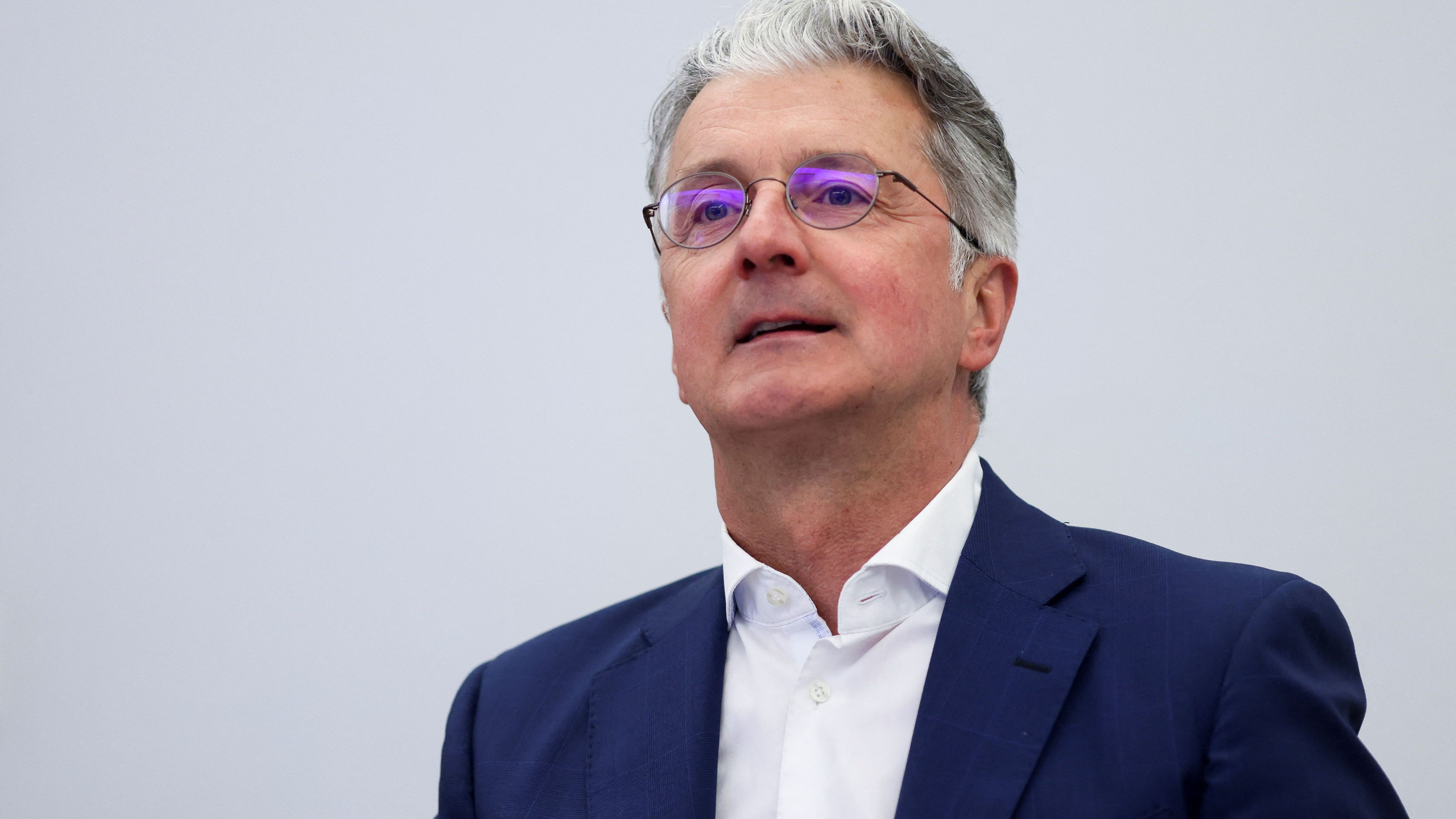 Rupert Stadler, ehemaliger Audi-Vorstandsvorsitzender, hat im laufenden Betrugsprozess um manipulierte Diesel-Abgaswerte ein Geständnis abgelegt.