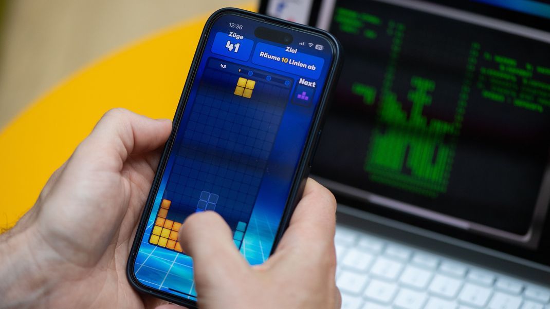 Tetris kann man 2024 auch auf dem Smartphone spielen.