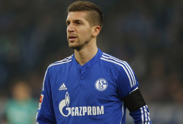 
                <strong>Matija Nastasic zum FC Schalke</strong><br>
                Vergangene Saison mit Manchester City englischer Meister geworden, holte Roberto di Matteo Matija Nastasic im Winter nach Schalke. Bis Saisonende ist der Innenverteidiger ausgeliehen, danach besteht für Schalke eine Kaufoption. 
              