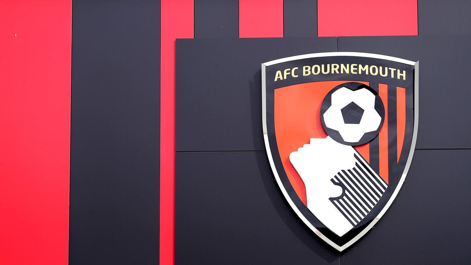 
                <strong>AFC Bournemouth</strong><br>
                Umsatz: 152,55 Mio. EuroLohnkosten: 115,26 Mio. EuroGewinn vor Steuern: 12,43 Mio. Euro
              