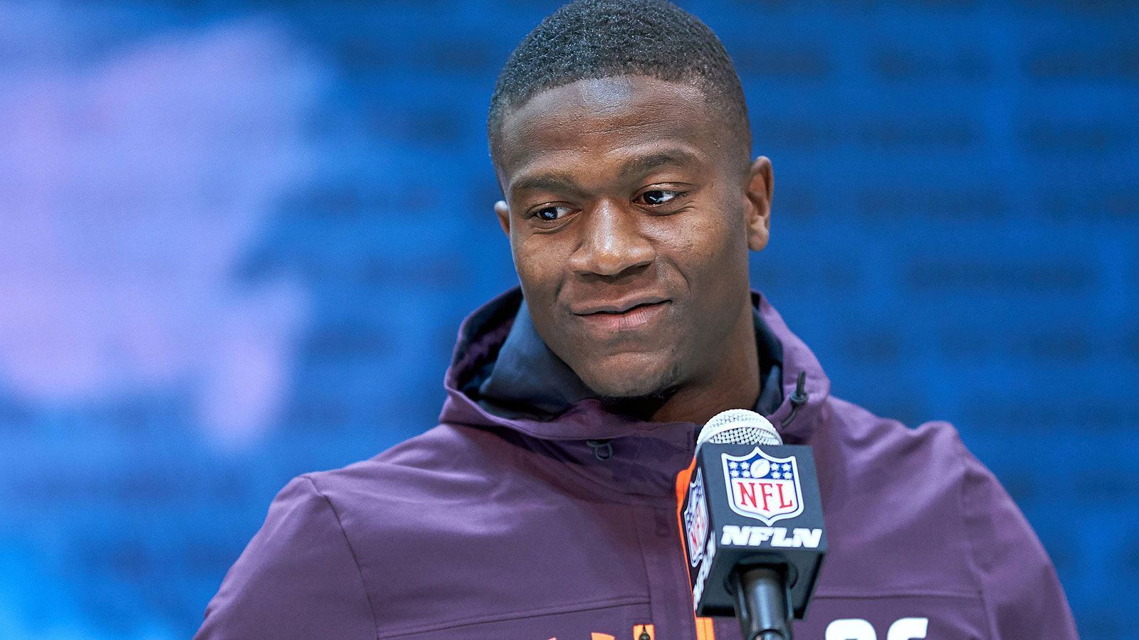 
                <strong>Die Draft Picks der Indianapolis Colts (10)</strong><br>
                Pick 34: Rock Ya-Sin (Foto/Temple, CB)Pick 49: Ben Banogu (TCU, DE)Pick 59: Parris Campbell (Ohio State, WR)Pick 89: Bobby Okereke (Stanford, LB)Pick 109: Kharl Willis (Michigan State, S)Pick 144: Marvin Tell (USC, S)Pick 164: E.J. Speed (Tarleton State, LB)Pick 199: DE Gerri Green (Mississippi State, DE)Pick 240: Jackson Barton (Utah, T)Pick 246: C Javon Patterson (Mississippi, C)
              