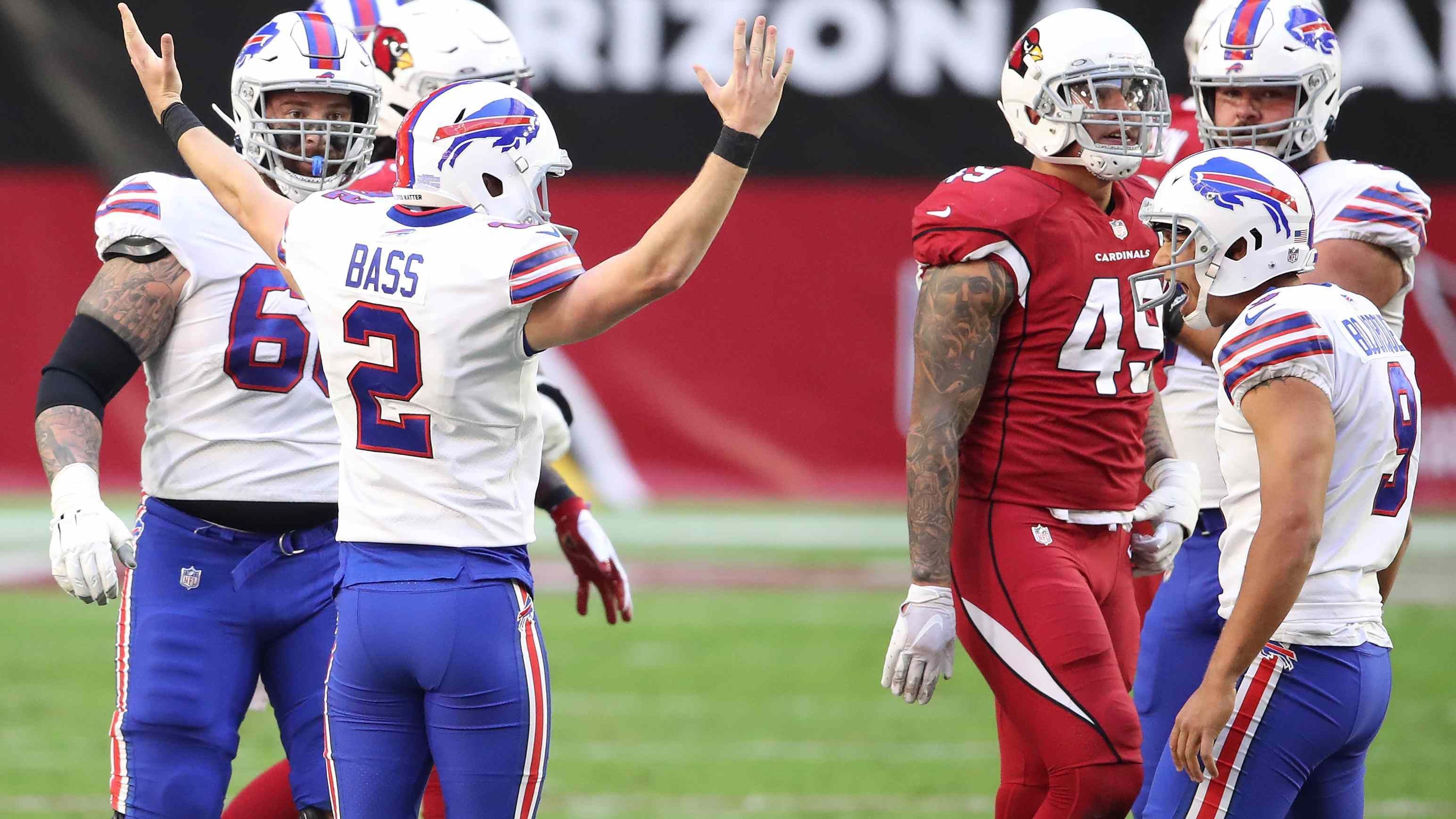 
                <strong>Special Teams und Kicker: Buffalo Bills - 18 Punkte</strong><br>
                Kicker Tyler Bass von den Buffalo Bills erwischte gegen die Arizona Cardinals einen Sahnetag. So konnte er gleich Field Goals über 50 Yards Entfernung verwandeln und kommt damit insgesamt auf 18 Punkte im Fantasy Manager. 
              