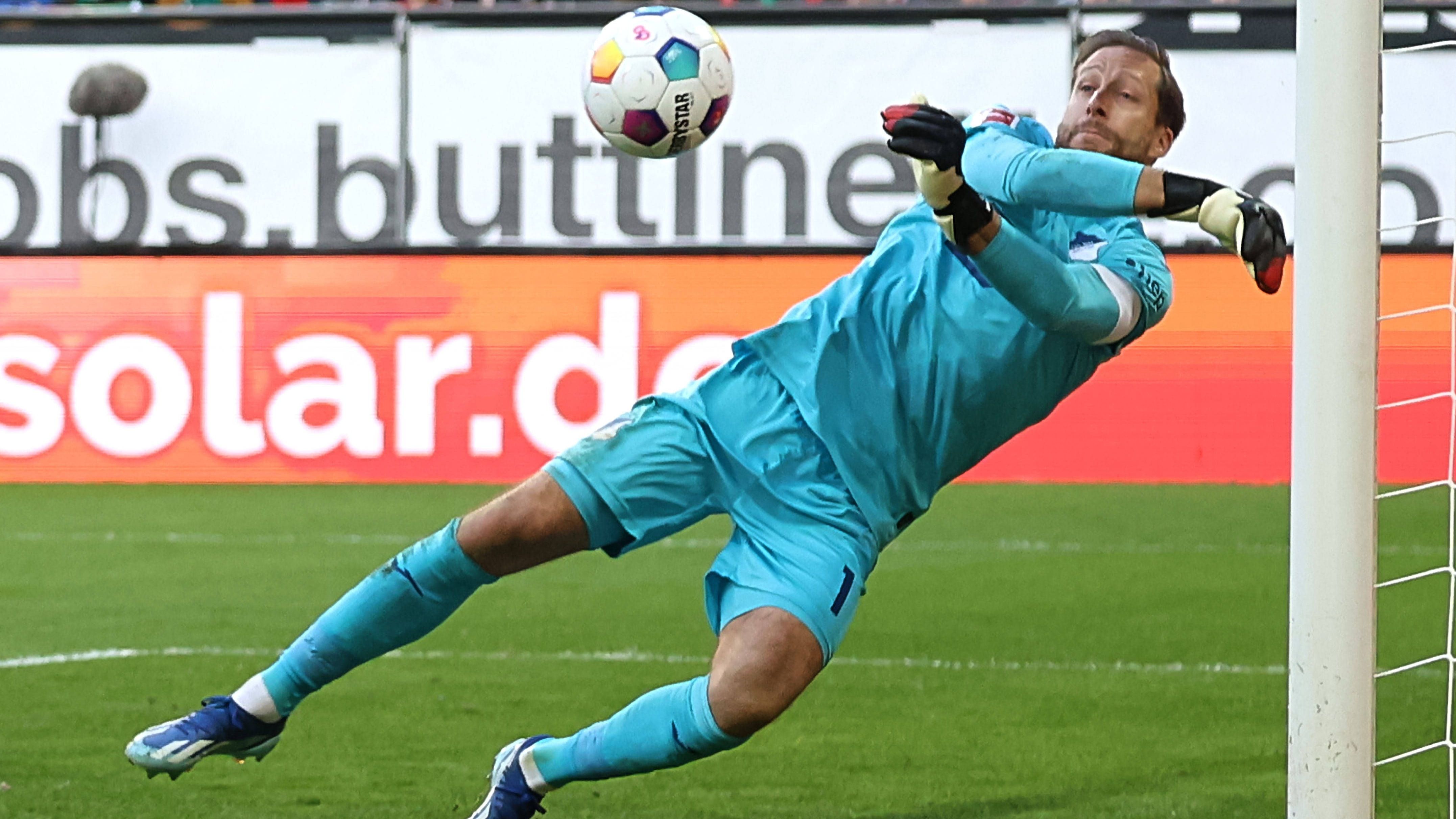 <strong>Meiste Paraden<br></strong>1. Platz: Oliver Baumann (TSG Hoffenheim)<br>2. Platz: Kevin Müller (1. FC Heidenheim)<br>3. Platz: Finn Dahmen (FC Augsburg)