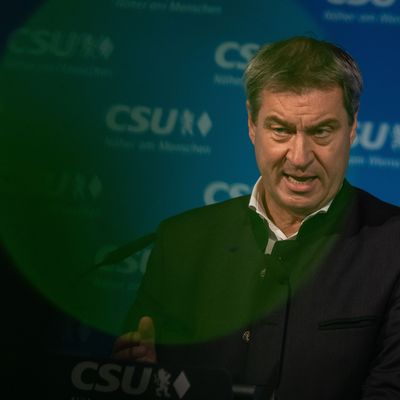 Markus Söder, CSU-Parteivorsitzender, nimmt nach der CSU-Vorstandssitzung in München an einer Pressekonferenz teil. 