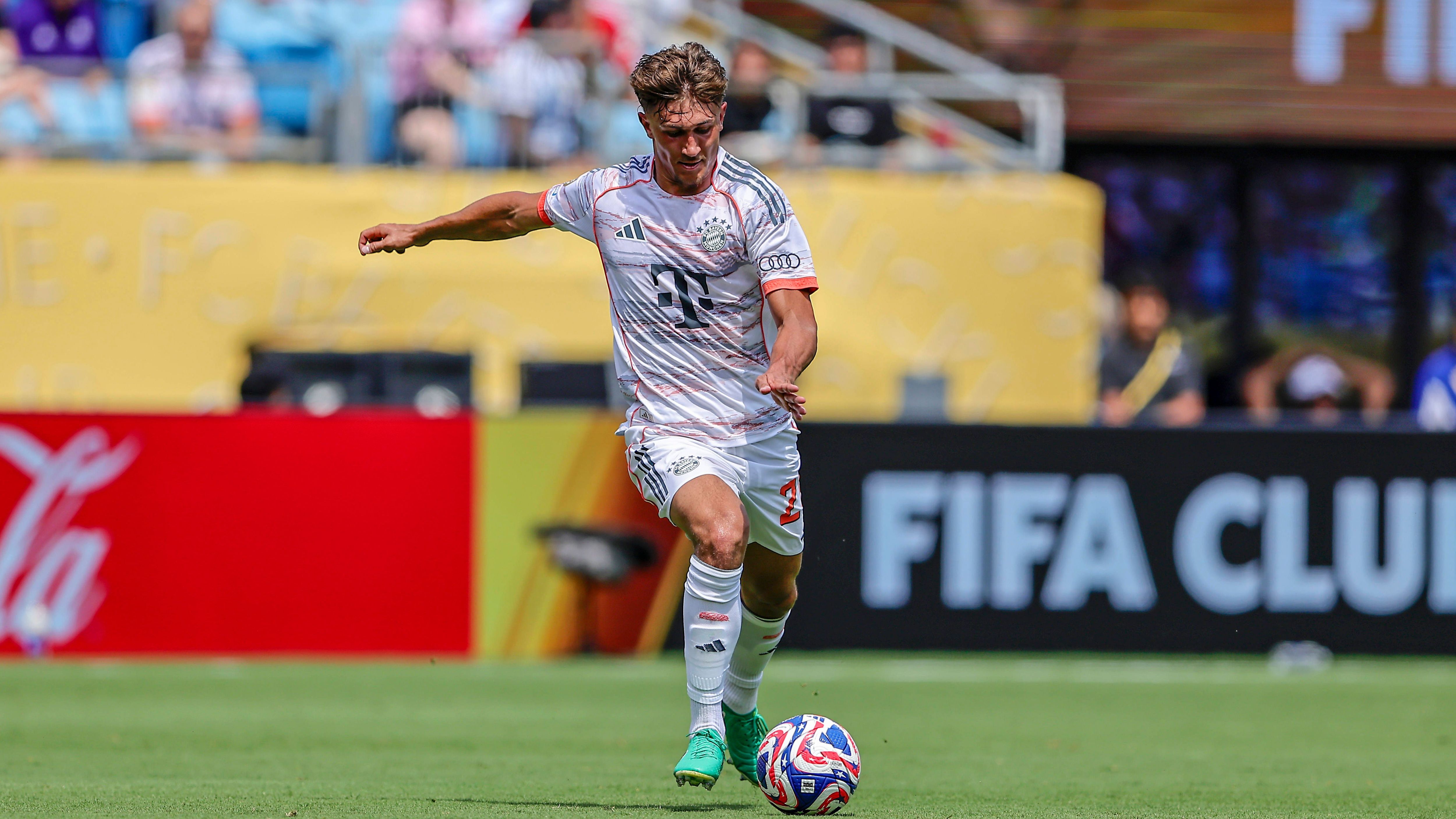 <strong>Tom Bischof (FC Bayern München)</strong><br>Trotz einer enttäuschenden Saison der TSG Hoffenheim war Tom Bischof eine der Entdeckungen und verdiente sich einen Vertag beim FC Bayern München. Da er mit dem Rekordmeister zur Klub-WM fuhr, verpasste der Mittelfeldspieler die U21-EM. Sein Vertrag läuft bis 2029.
