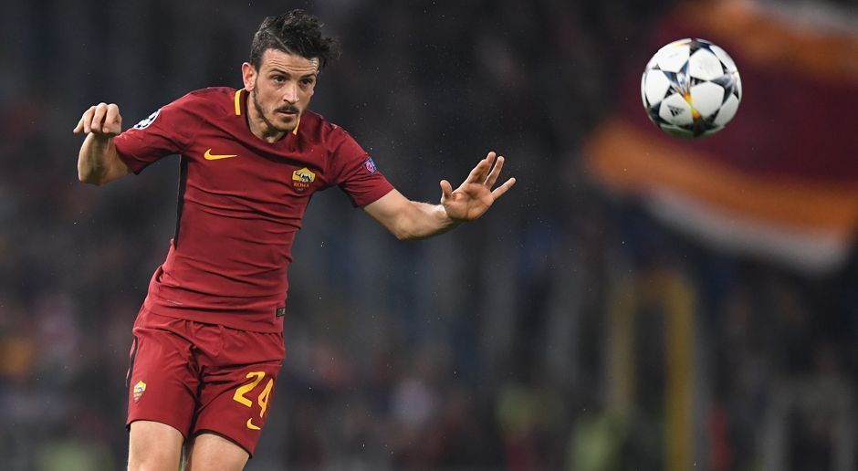 
                <strong>Alessandro Florenzi (Rechtes Mittelfeld)</strong><br>
                Der U21-Vize-Europameister mit Italien 2013 hat eine bewegte Karriere hinter sich. Mit bereits 19 Jahren stieg Florenzi im Jahr 2010 in den Profikader der Roma auf, absolvierte im Mai 2011 sein erstes Serie-A-Spiel gegen Sampdoria Genua, wurde in der Saison 2011/2012 allerdings in die Serie B an den FC Crotone ausgeliehen. Nachdem er dort elf Tore in 35 Spielen erzielte kehrte er zur Roma zurück und ist bis heute wichtiger Bestandteil des Teams und dort nicht mehr aus dem Mittelfeld wegzudenken. Sein Marktwert während seiner Zeit in Crotone betrug damals übrigens gerade einmal 250.000 Euro - heute sind es 25 Millionen Euro.
              